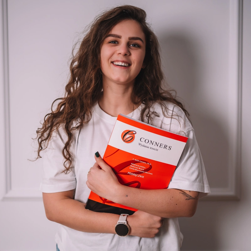 Paulina Pająk psycholog, specjalista centrum famili